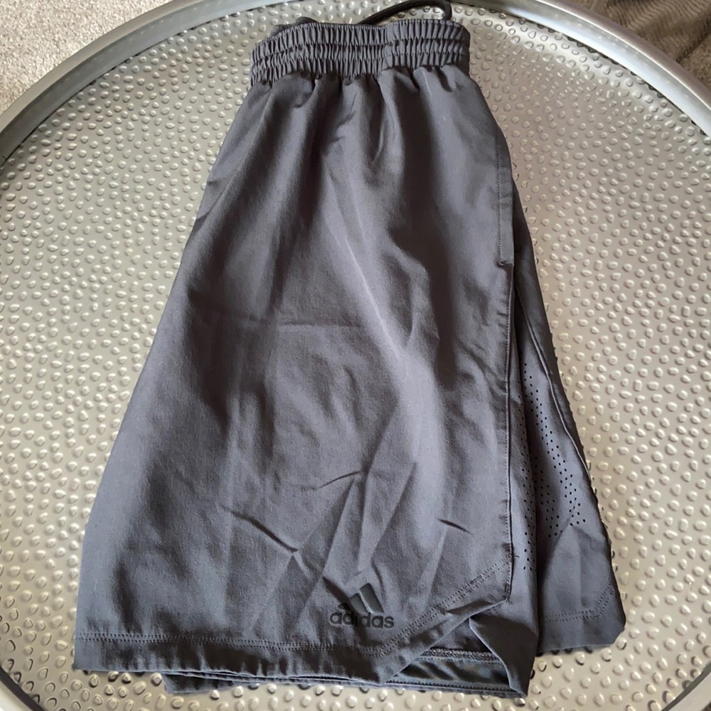 Adidas ClimaLite Shorts Men’s Large